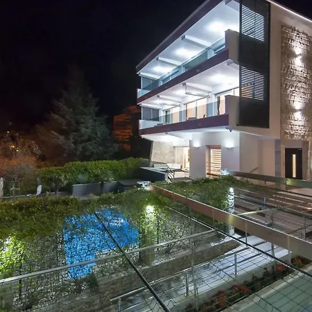 Luxury Seafront Morska With Pool, Jacuzzi And Sauna At The Beach In Center Of Вилла
