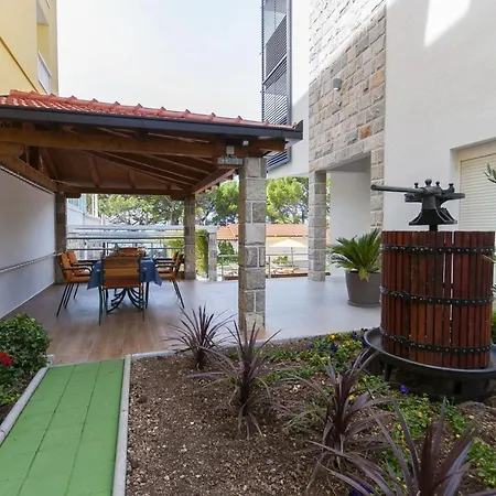 Luxury Seafront Morska With Pool, Jacuzzi And Sauna At The Beach In Center Of Вилла *