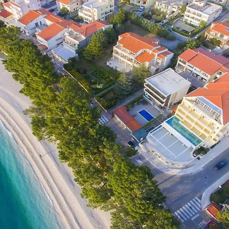 Вилла Luxury Seafront Morska With Pool, Jacuzzi And Sauna At The Beach In Center Of *