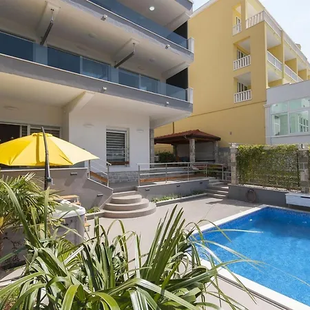 Luxury Seafront Morska With Pool, Jacuzzi And Sauna At The Beach In Center Of Вилла *
