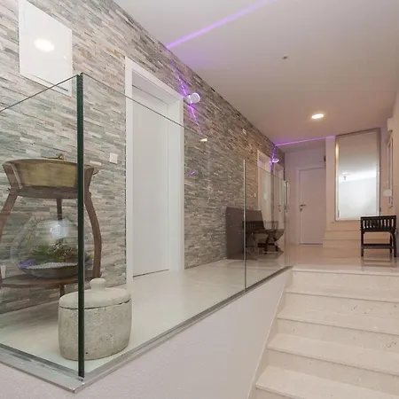 Luxury Seafront Morska With Pool, Jacuzzi And Sauna At The Beach In Center Of Вилла